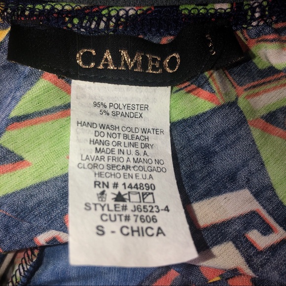 NWOT ⚡Halter Printed Maxi Dress - Picture 4 of 4